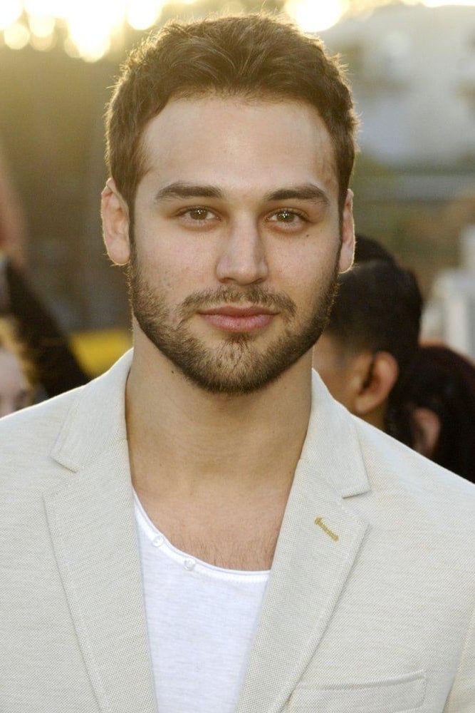 تصویر هنرمند Ryan Guzman