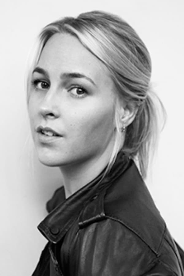 تصویر هنرمند Emma Holly Jones