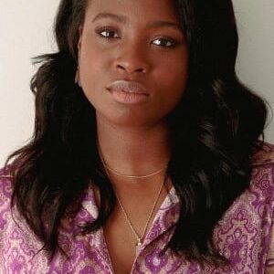 تصویر هنرمند Laura Yenga