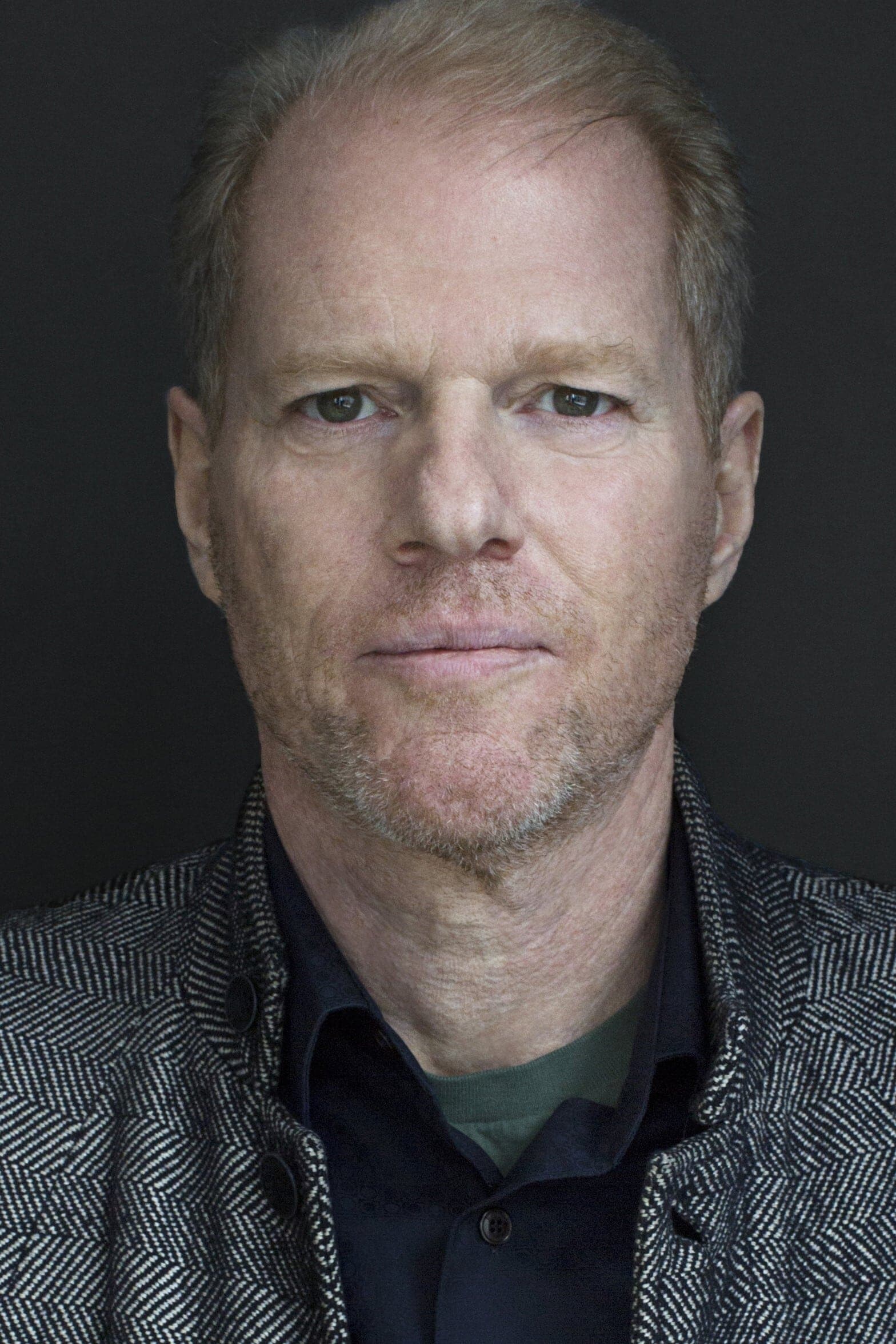 تصویر هنرمند Noah Emmerich