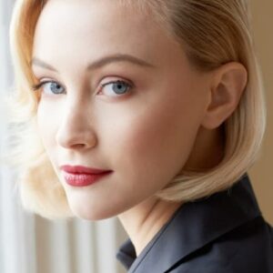 تصویر هنرمند Sarah Gadon