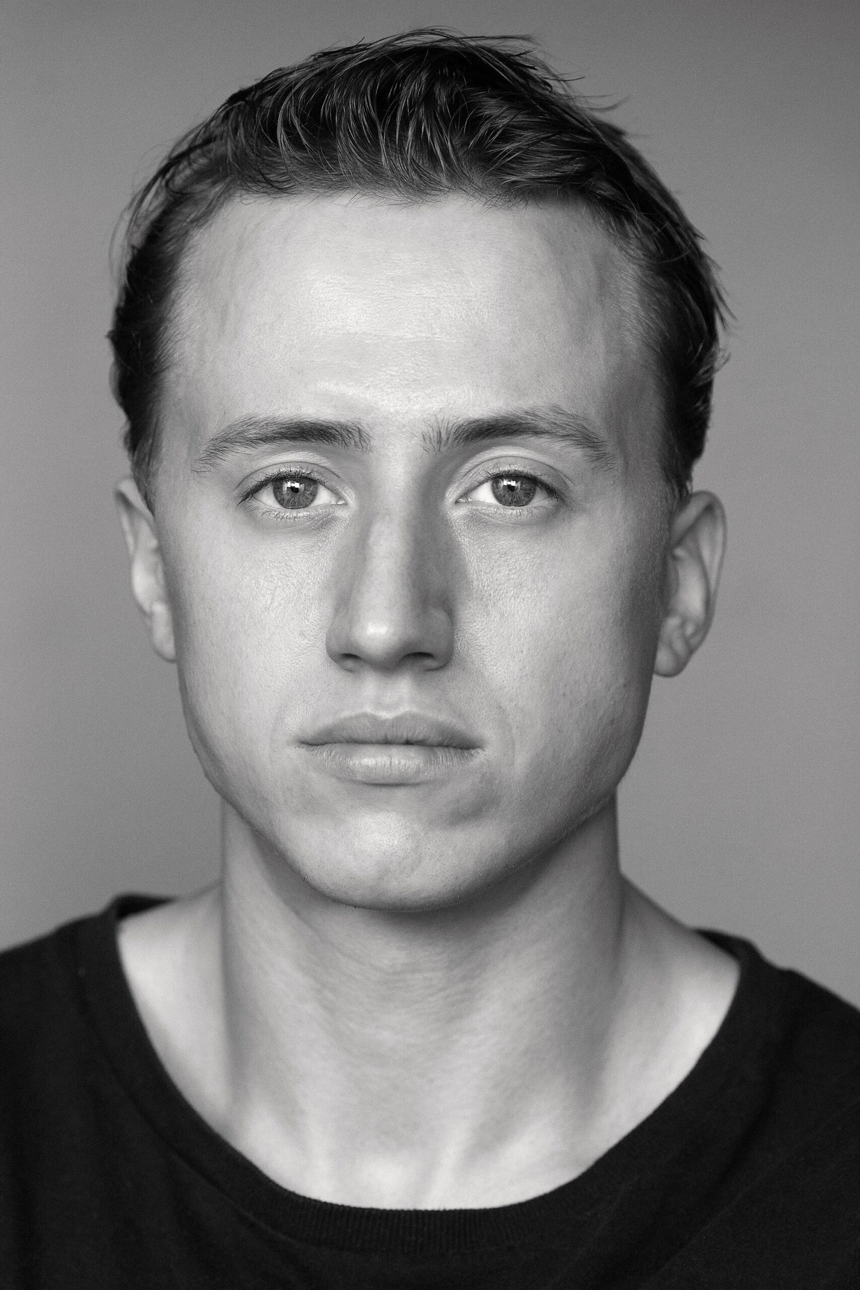 تصویر هنرمند Theo Barklem-Biggs