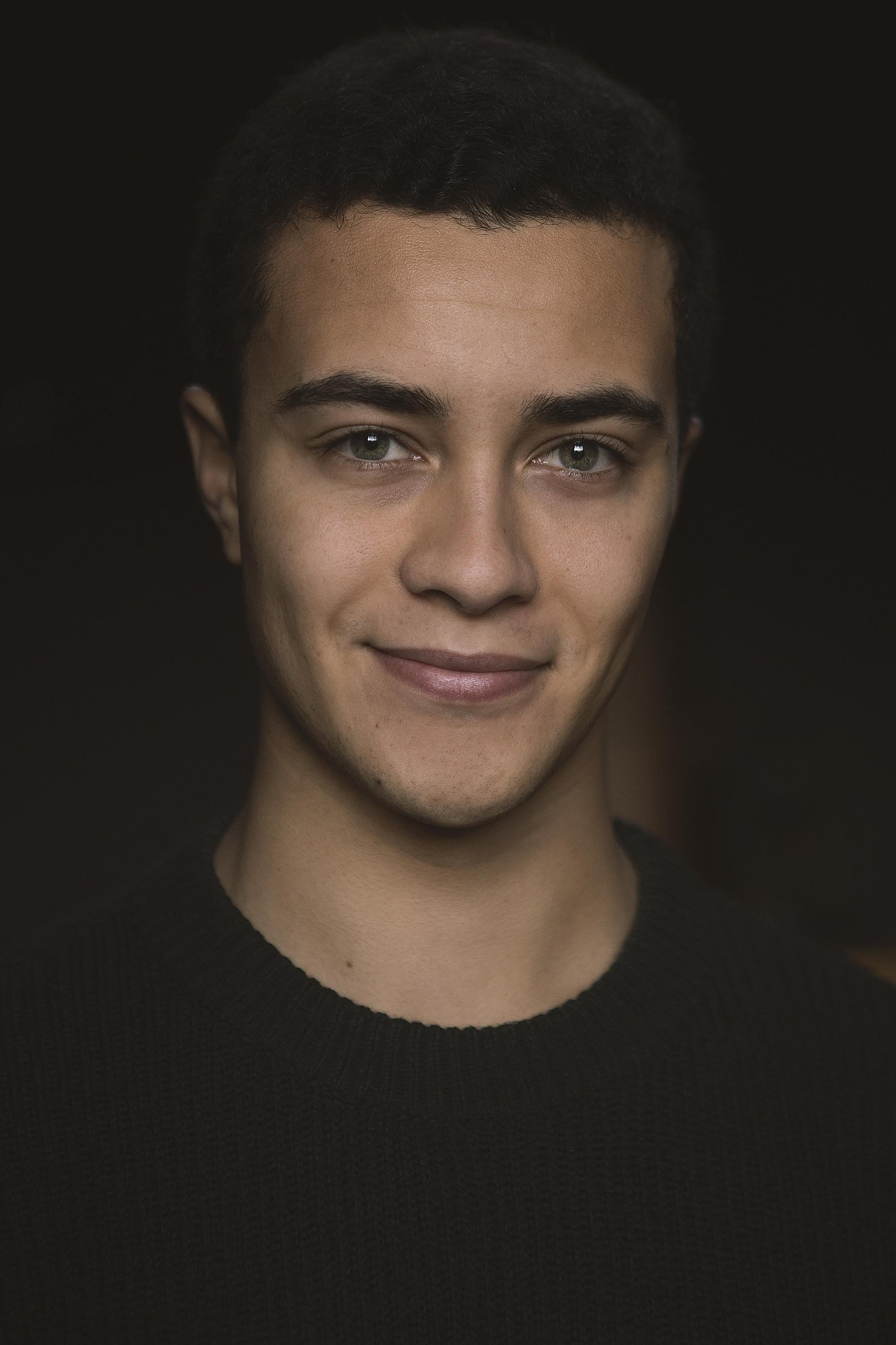 تصویر هنرمند Mahito Indi Henderson
