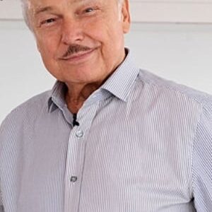 تصویر هنرمند Stephen Bruce