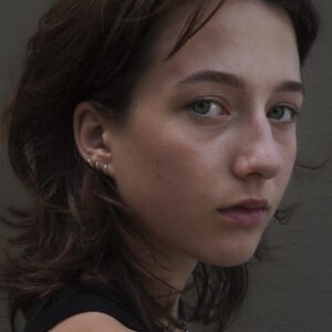 تصویر هنرمند Lily Collias