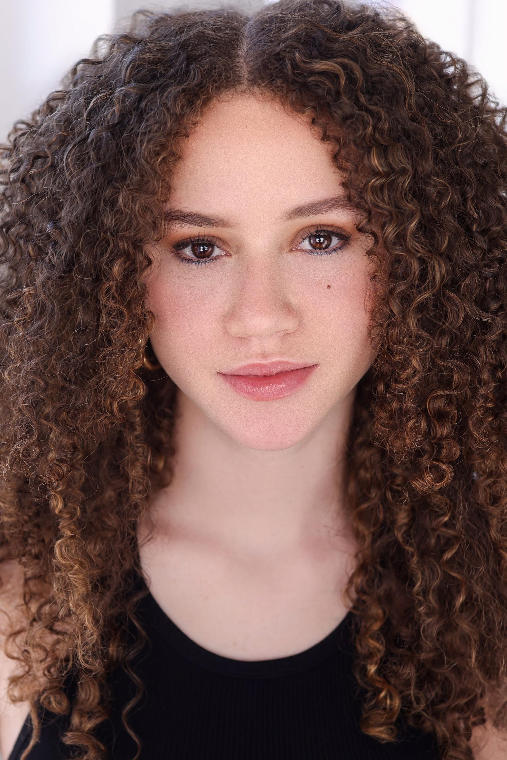 تصویر هنرمند Chloe Coleman