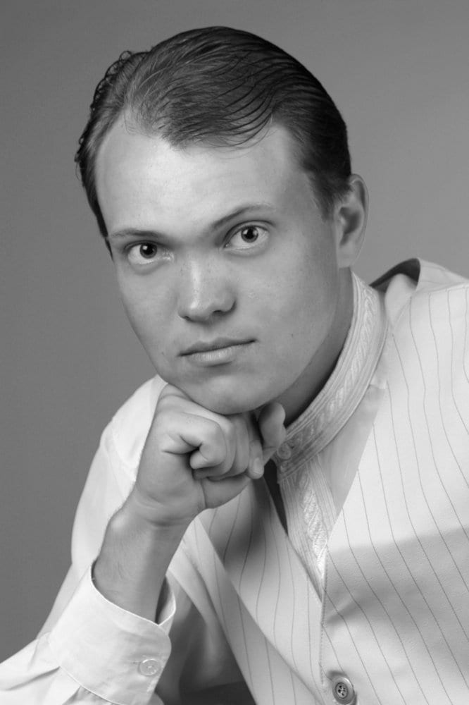 تصویر هنرمند Denis Khoroshko