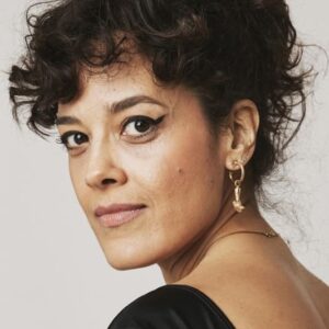 تصویر هنرمند Maeve Jinkings