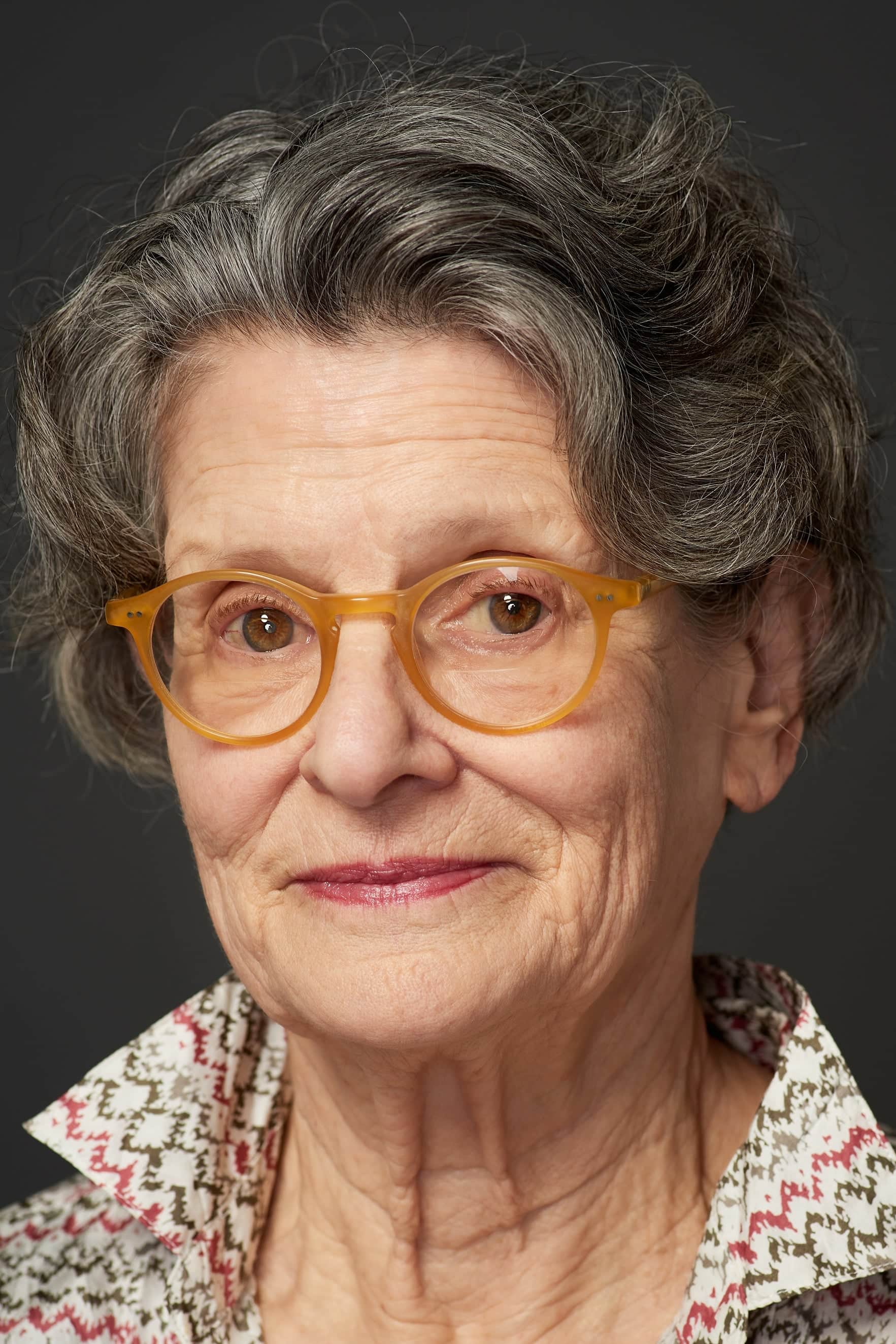 تصویر هنرمند Mary Louise Wilson