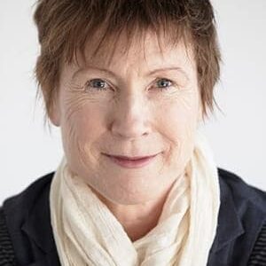 تصویر هنرمند Sue Smith