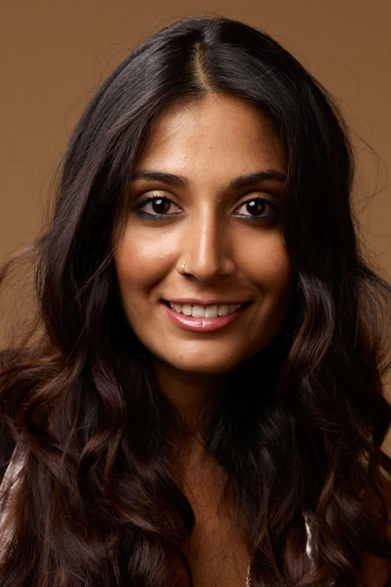تصویر هنرمند Monica Dogra