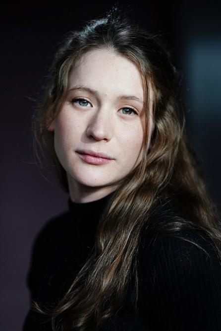 تصویر هنرمند Claire Duburcq