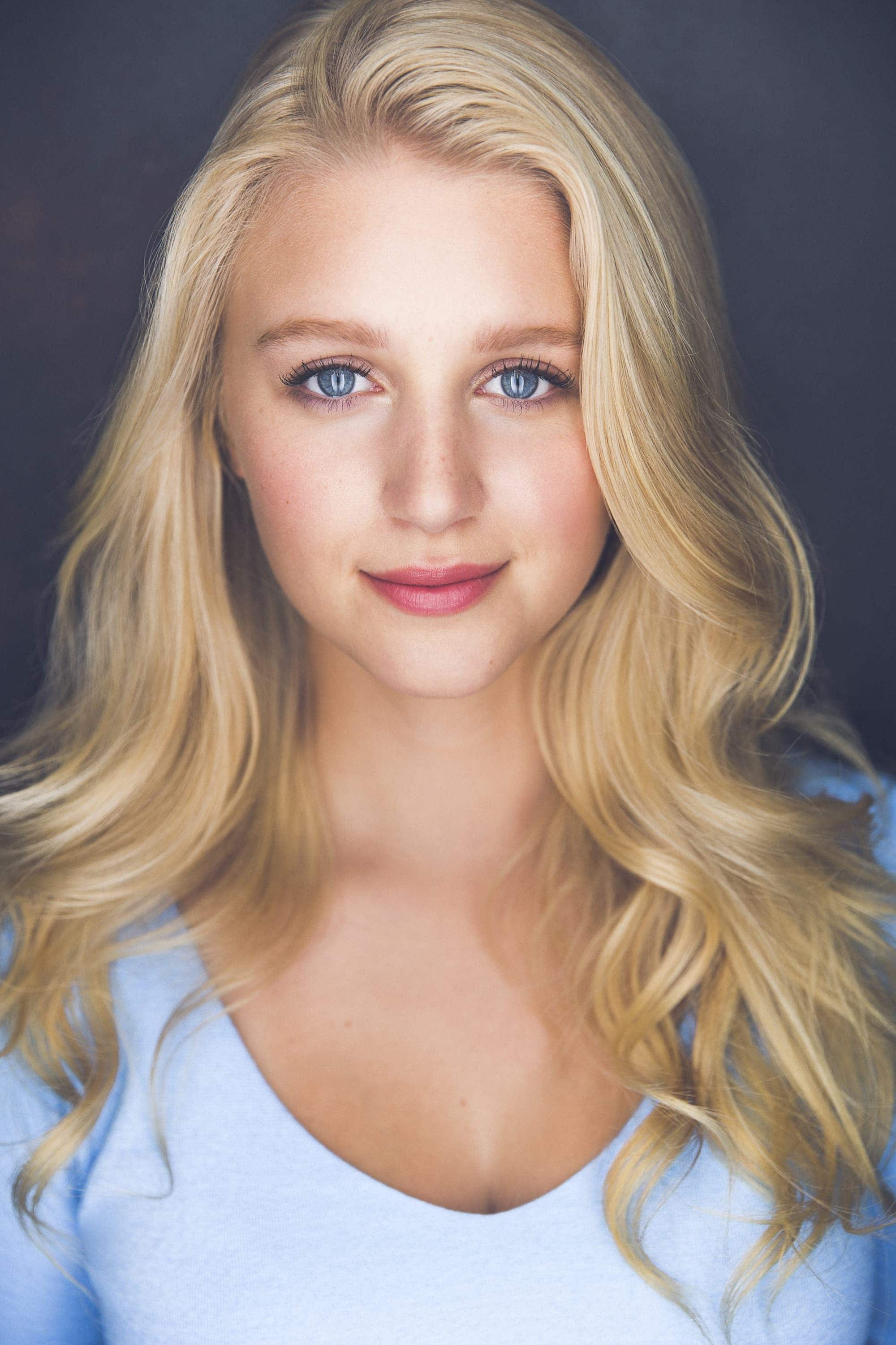 تصویر هنرمند Julia Schlaepfer