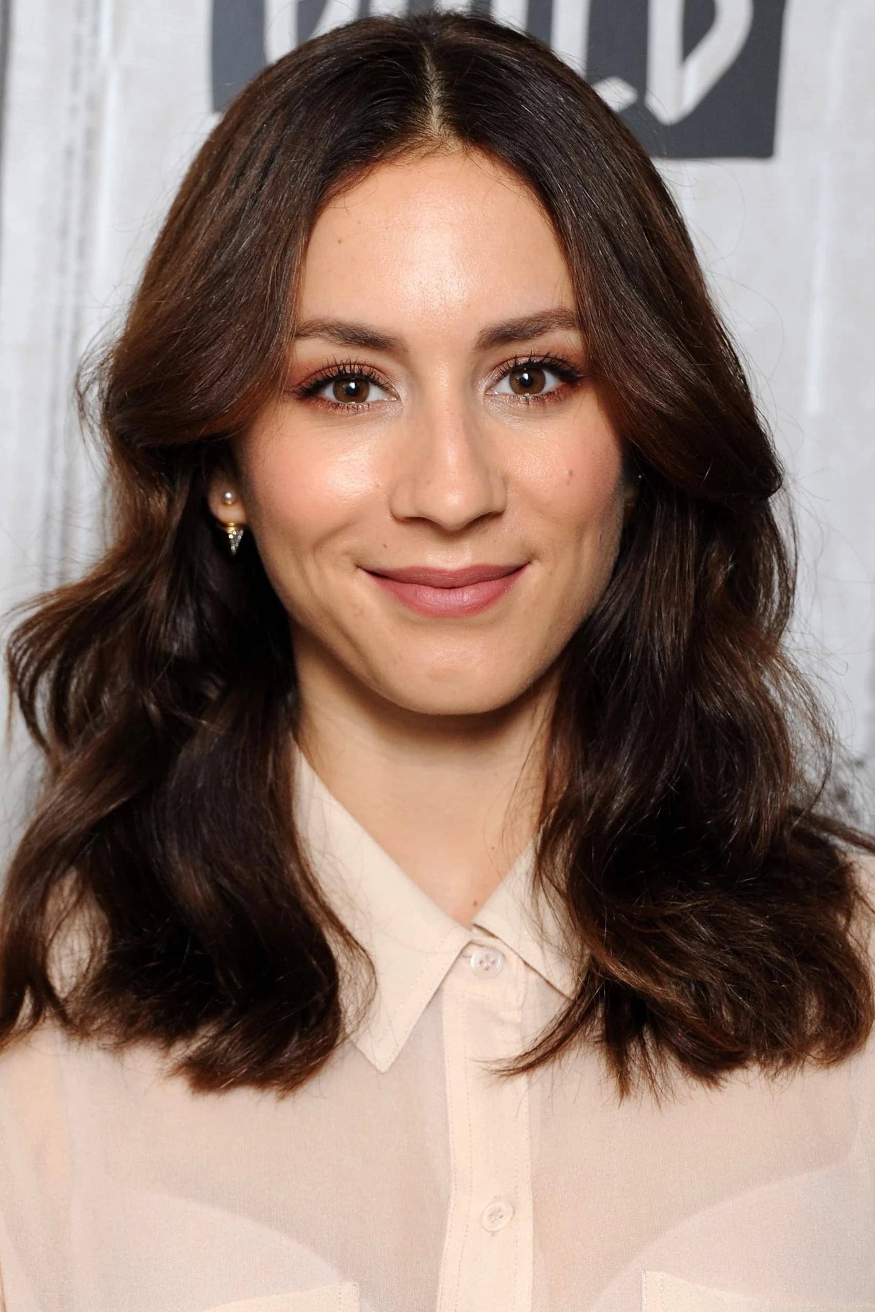 تصویر هنرمند Troian Bellisario