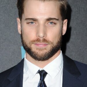 تصویر هنرمند Dustin Milligan