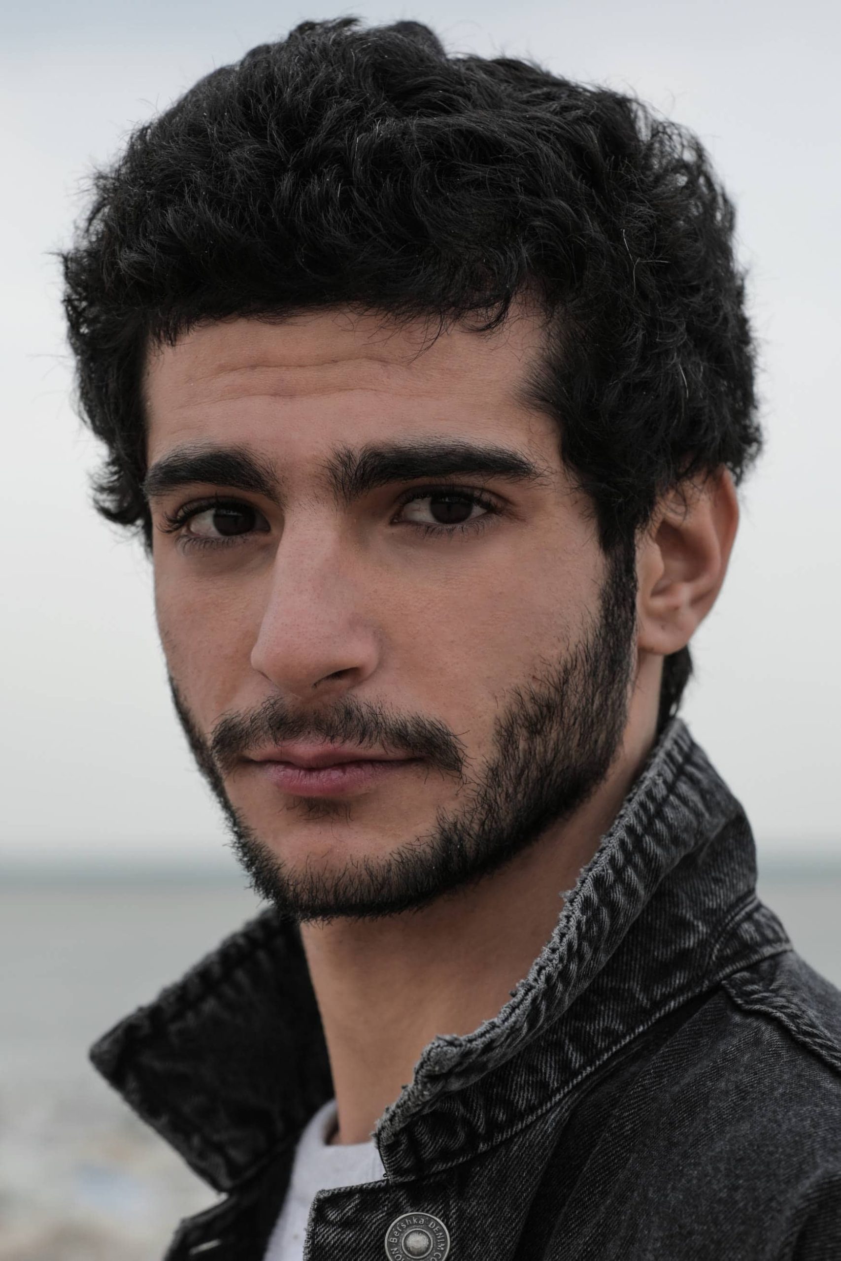 تصویر هنرمند Roger Azar