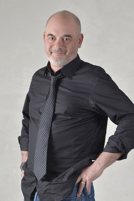 تصویر هنرمند David Olivares