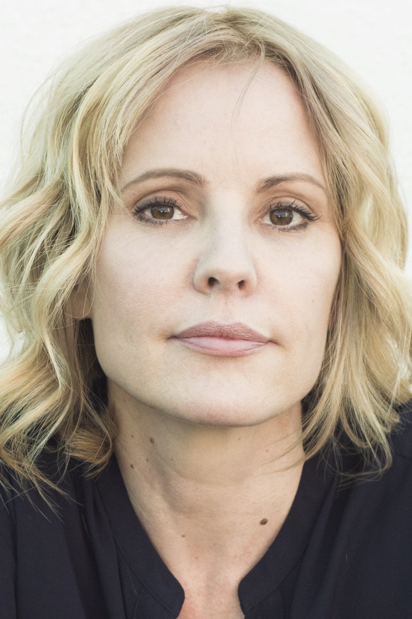 تصویر هنرمند Emma Caulfield