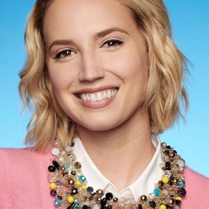 تصویر هنرمند Molly McCook