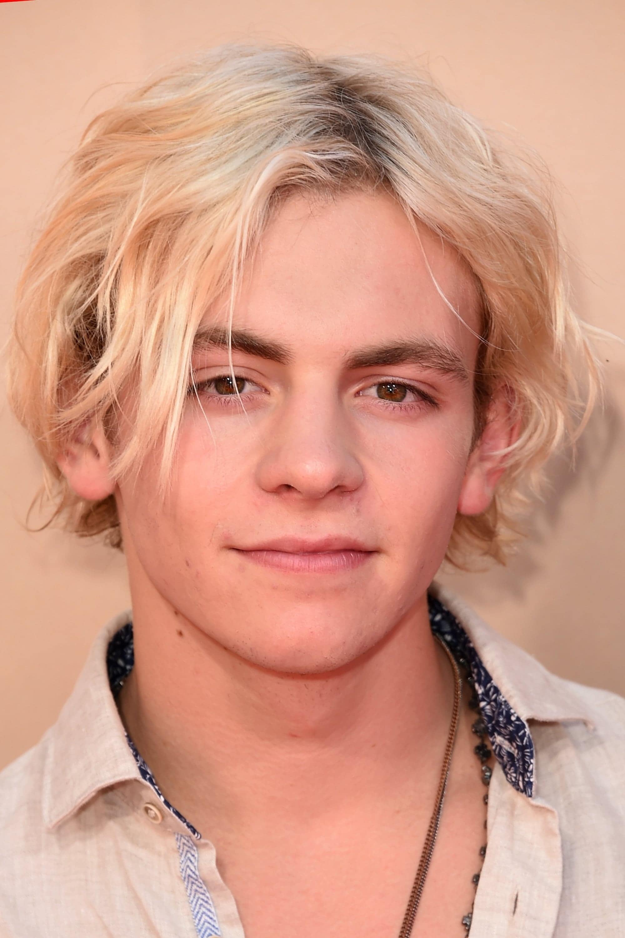 تصویر هنرمند Ross Lynch