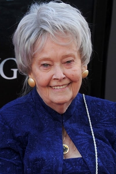 تصویر هنرمند Lorraine Warren