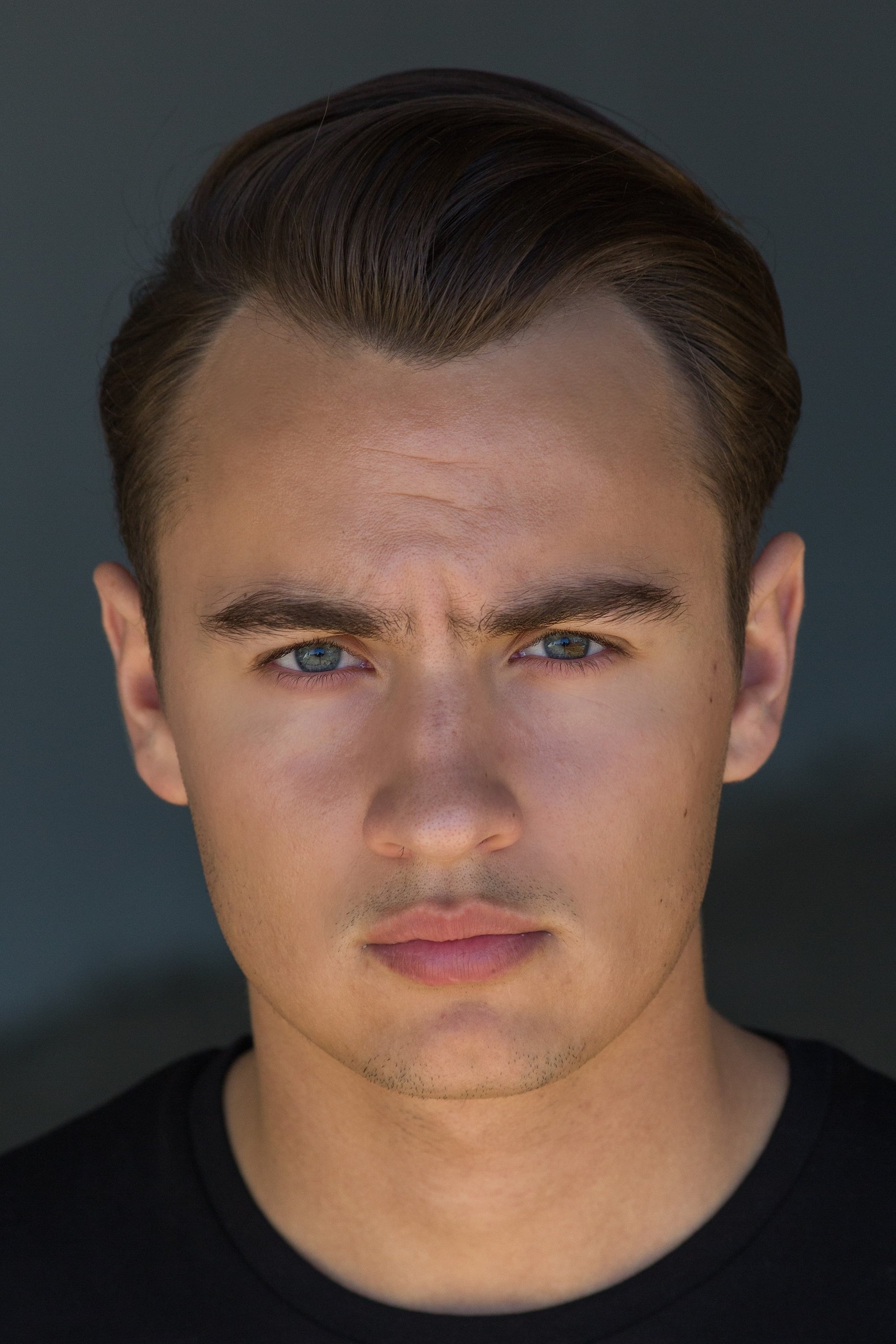 تصویر هنرمند Brandon Thomas Lee