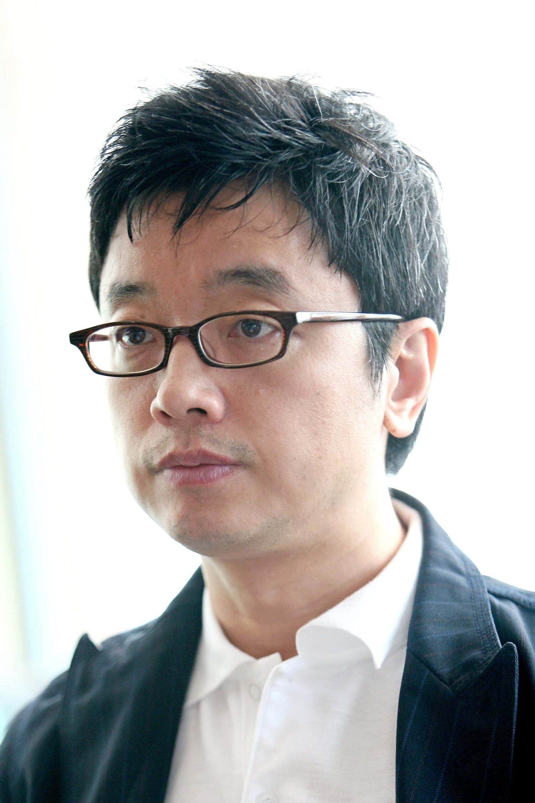 تصویر هنرمند E J-yong