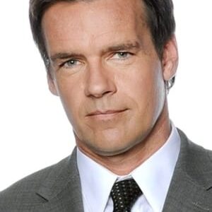تصویر هنرمند David James Elliott