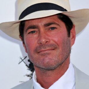 تصویر هنرمند James Isaac