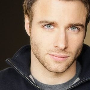 تصویر هنرمند Mark Famiglietti