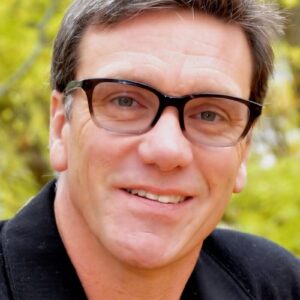 تصویر هنرمند Kevin Crowley