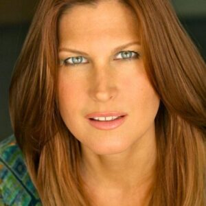 تصویر هنرمند Julienne Davis