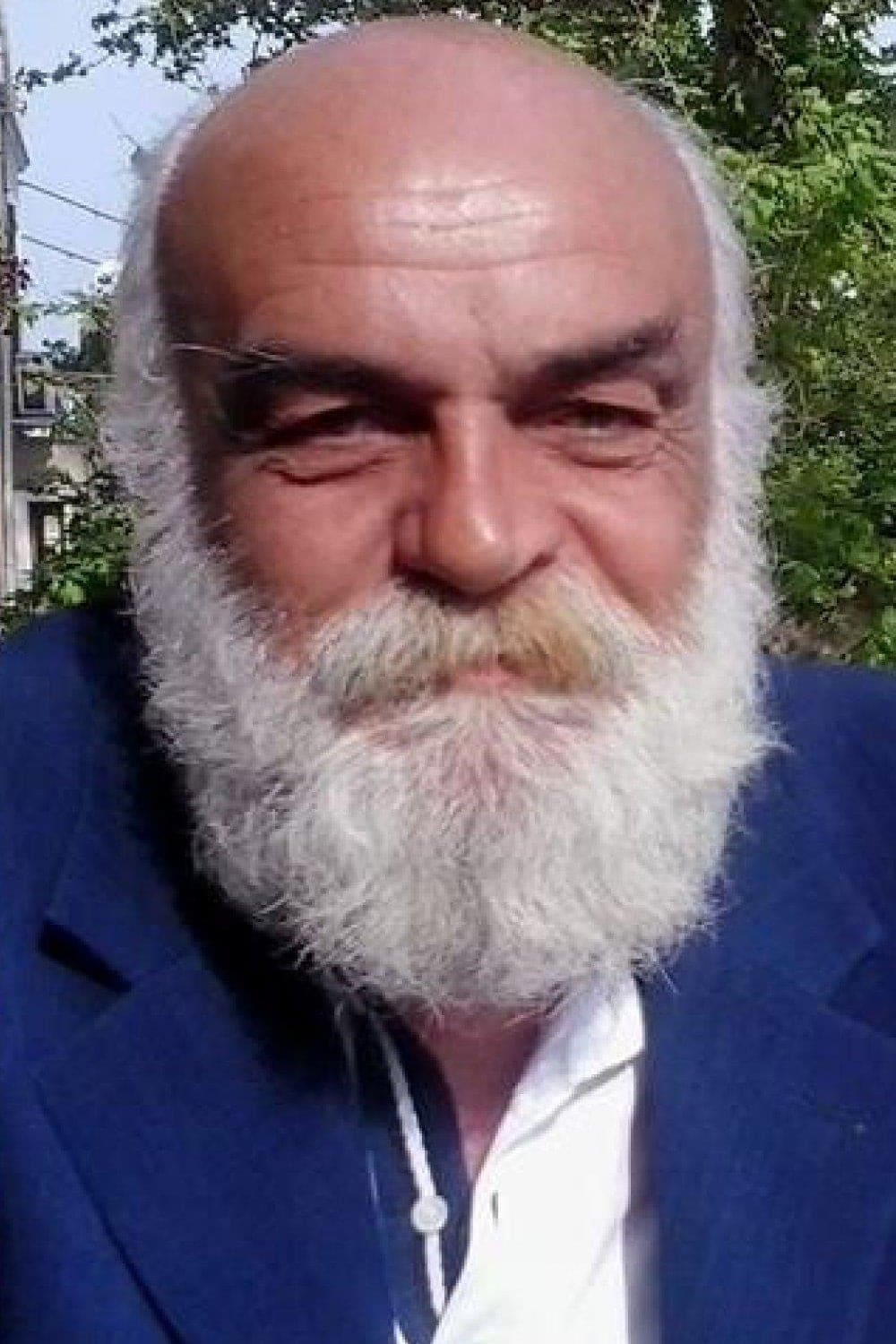 تصویر هنرمند Hüseyin Özay