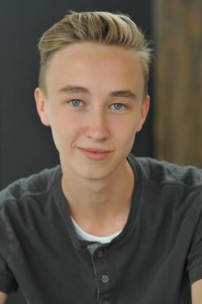 تصویر هنرمند Ruairi MacDonald