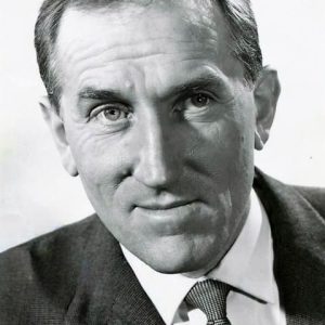 تصویر هنرمند Bernard Archard