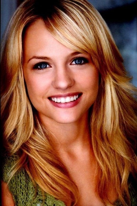 تصویر هنرمند Madison Riley