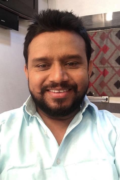 تصویر هنرمند Karamjit Anmol
