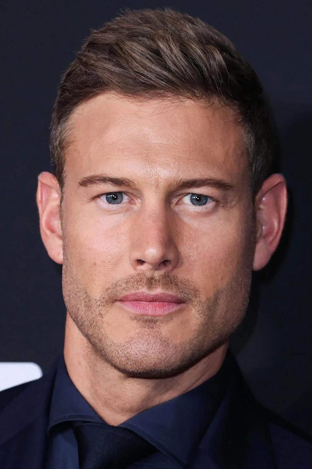 تصویر هنرمند Tom Hopper