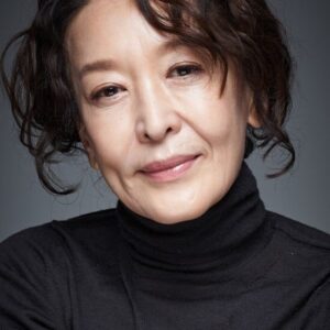 تصویر هنرمند Yoon Suk-hwa