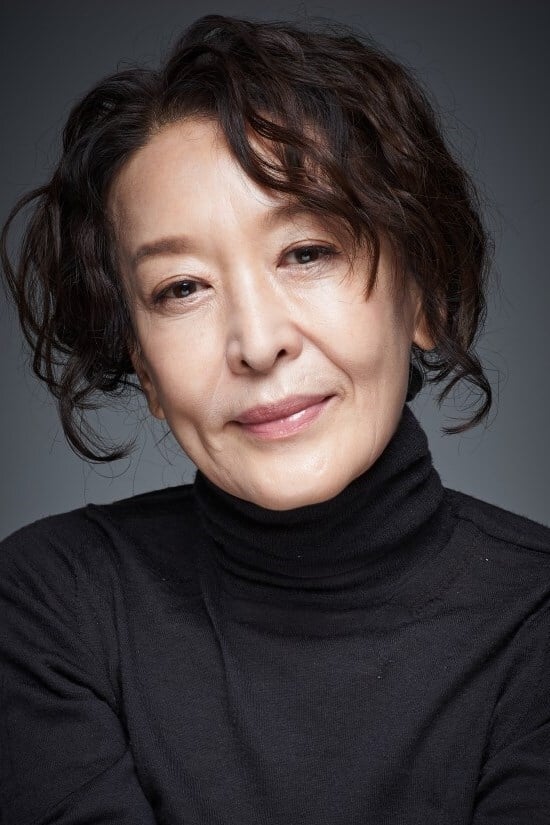تصویر هنرمند Yoon Suk-hwa