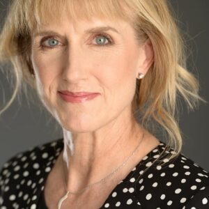 تصویر هنرمند Julie Janney