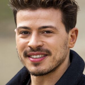 تصویر هنرمند Géza Weisz