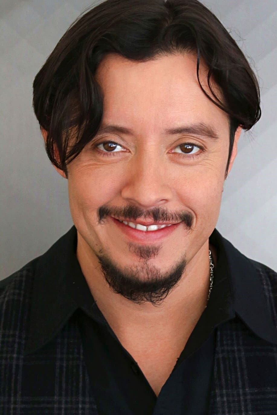 تصویر هنرمند Efren Ramirez