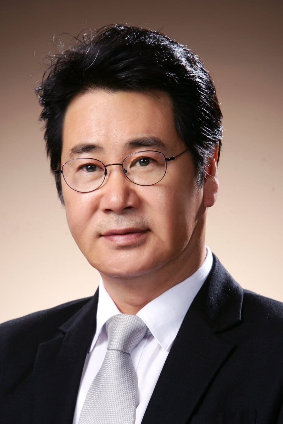 تصویر هنرمند Yoo Dong-geun