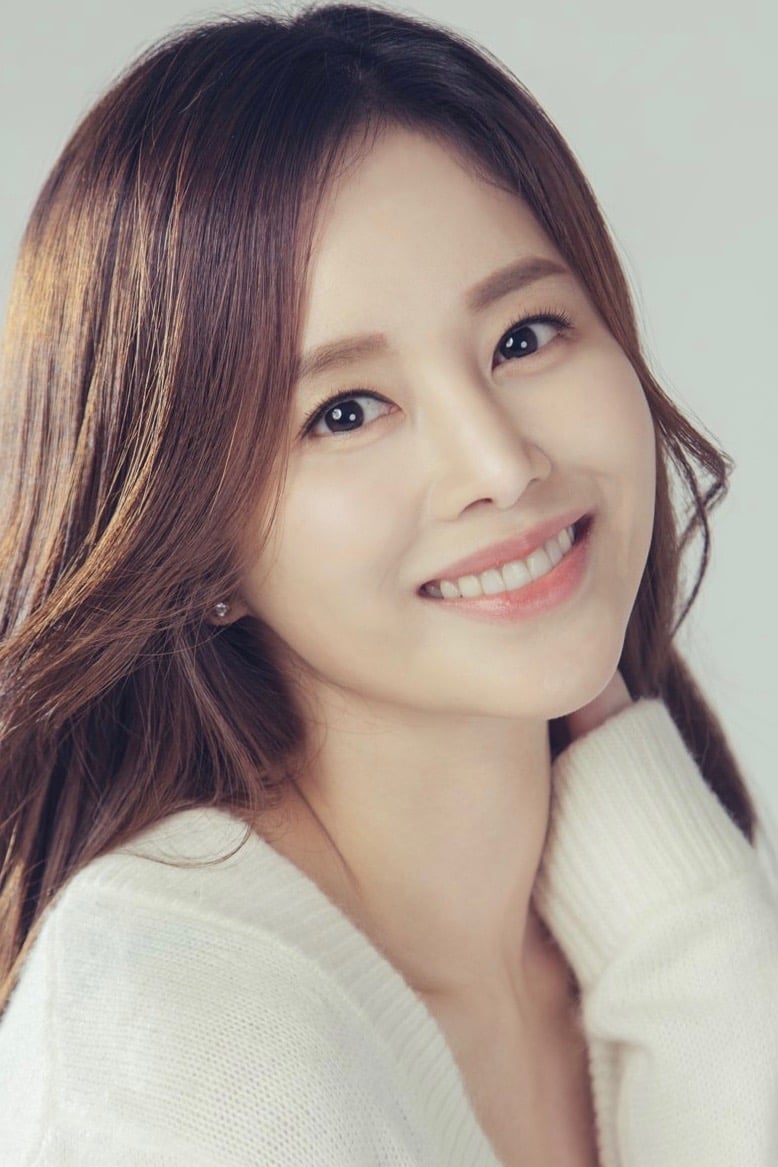 تصویر هنرمند Lee Young-ah