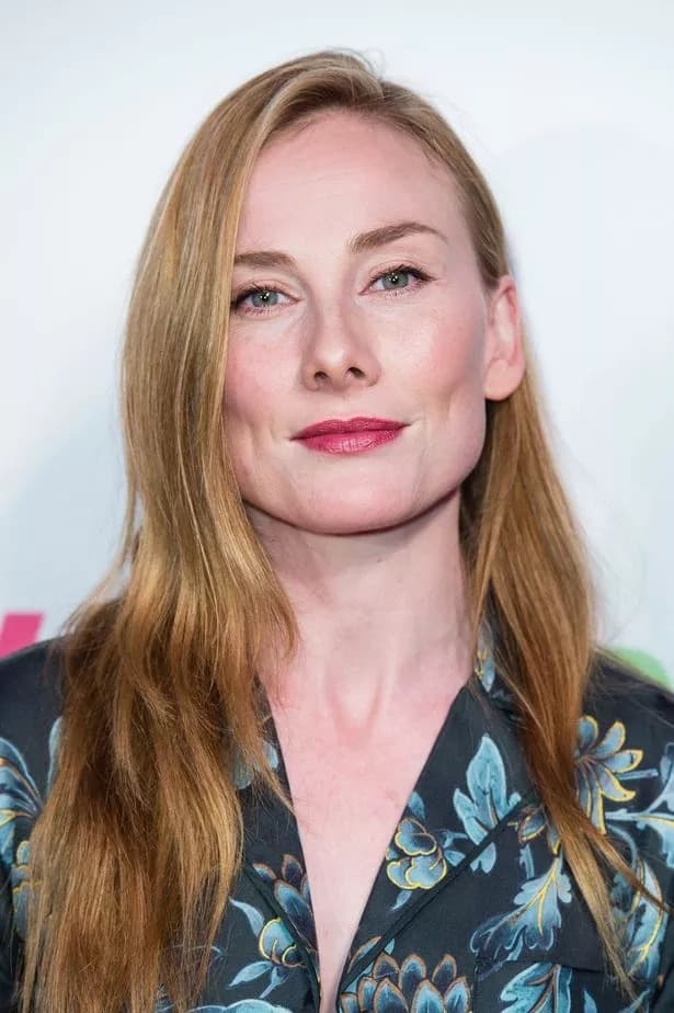 تصویر هنرمند Rosie Marcel