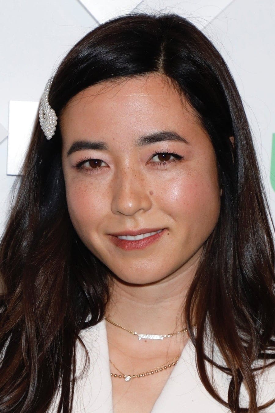تصویر هنرمند Maya Erskine