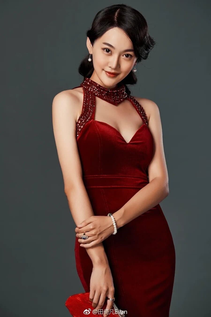 تصویر هنرمند Tian Yifan