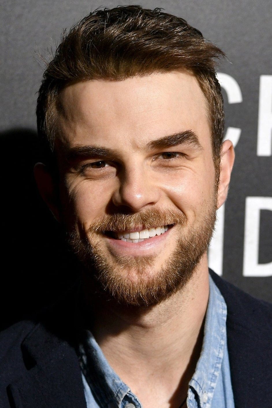 تصویر هنرمند Nathaniel Buzolic