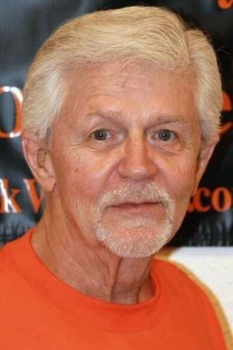 تصویر هنرمند Dick Warlock